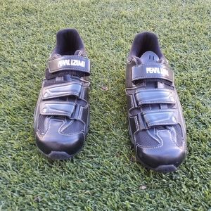 Cycling shoes
